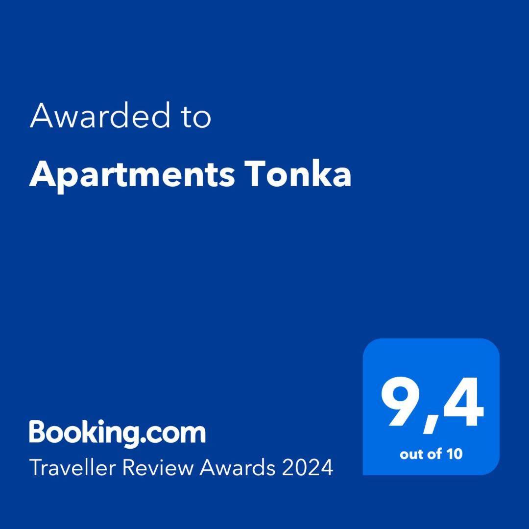 Apartments Tonka Pakostane Exterior photo